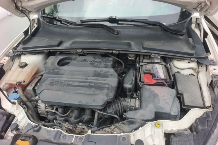 Used Ford Escort 2015 1.5L Automatic Fashion Model Engine Bay