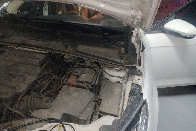 Used Ford Escort 2015 1.5L Manual Comfort Model Engine Bay Left
