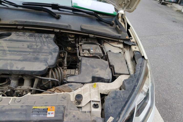 Used Ford Escort 2015 1.5L Manual Comfort Model Engine Bay Left