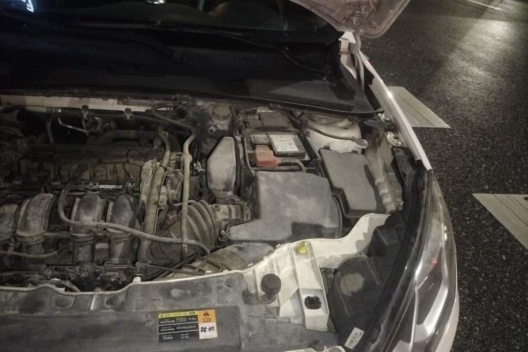 Used Ford Escort 2015 1.5L Automatic Comfort Edition Engine Bay Left
