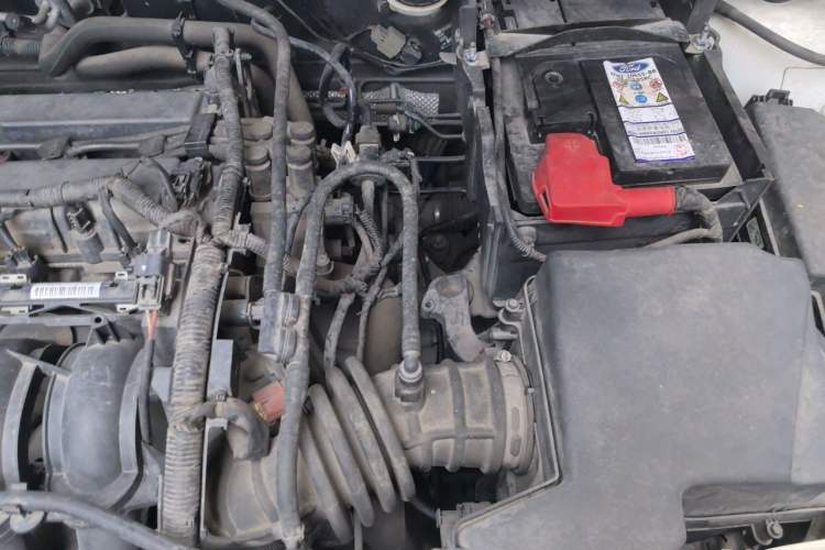 Used Ford Escort 2015 1.5L Manual Comfort Model Engine Bay Left