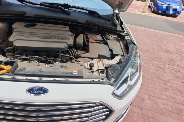 Used Ford Escort 2015 1.5L Automatic Fashion Model Engine Bay Left