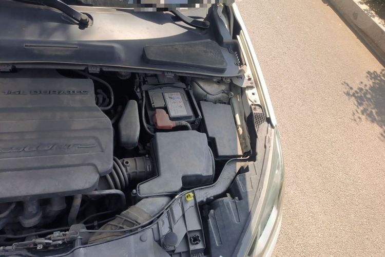 Used Ford Escort 2015 1.5L Automatic Comfort Edition Engine Bay Left