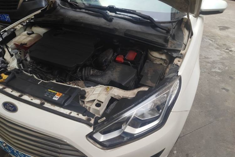 Used Ford Escort 2015 1.5L Automatic Fashion Model Engine Bay Left