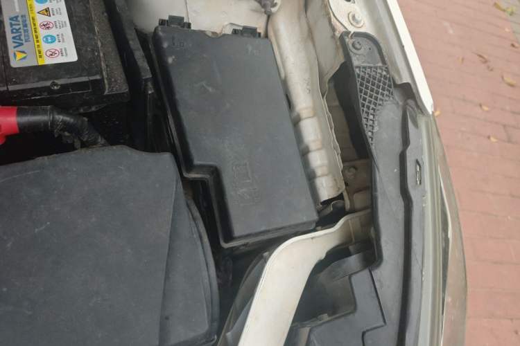 Used Ford Escort 2015 1.5L Automatic Fashion Model Engine Bay Left