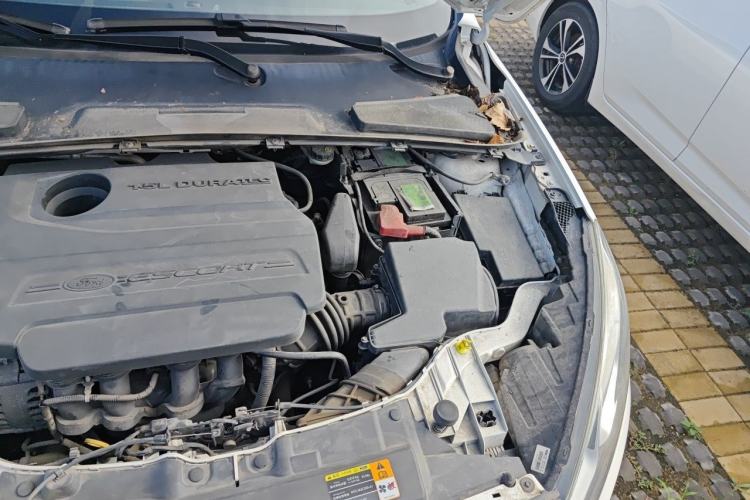 Used Ford Escort 2015 1.5L Automatic Fashion Model Engine Bay Left