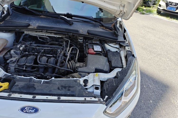 Used Ford Escort 2015 1.5L Manual Comfort Model Engine Bay Left