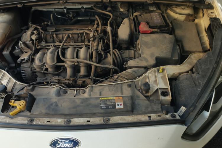 Used Ford Escort 2015 1.5L Automatic Fashion Model Engine Bay Left