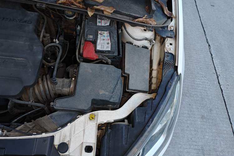 Used Ford Escort 2015 1.5L Manual Comfort Model Engine Bay Left