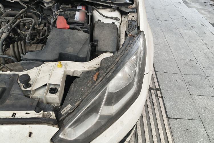 Used Ford Escort 2015 1.5L Manual Comfort Model Engine Bay Left
