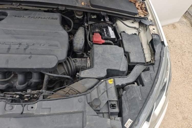Used Ford Escort 2015 1.5L Automatic Comfort Edition Engine Bay Left