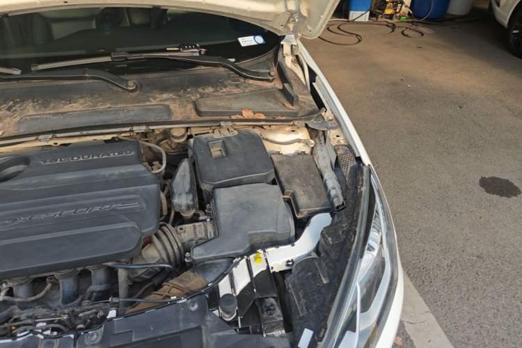 Used Ford Escort 2015 1.5L Automatic Fashion Model Engine Bay Left