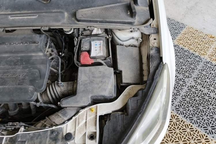 Used Ford Escort 2015 1.5L Manual Comfort Model Engine Bay Left