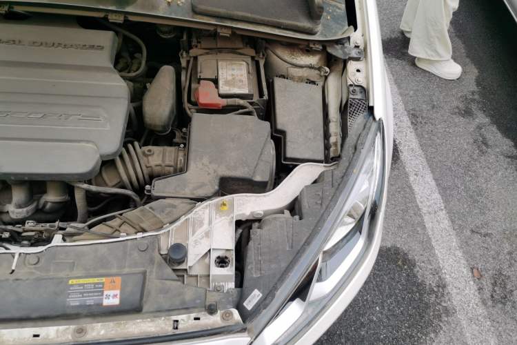 Used Ford Escort 2015 1.5L Automatic Fashion Model Engine Bay Left