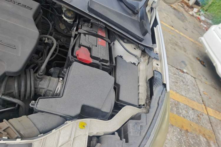 Used Ford Escort 2015 1.5L Manual Comfort Model Engine Bay Left