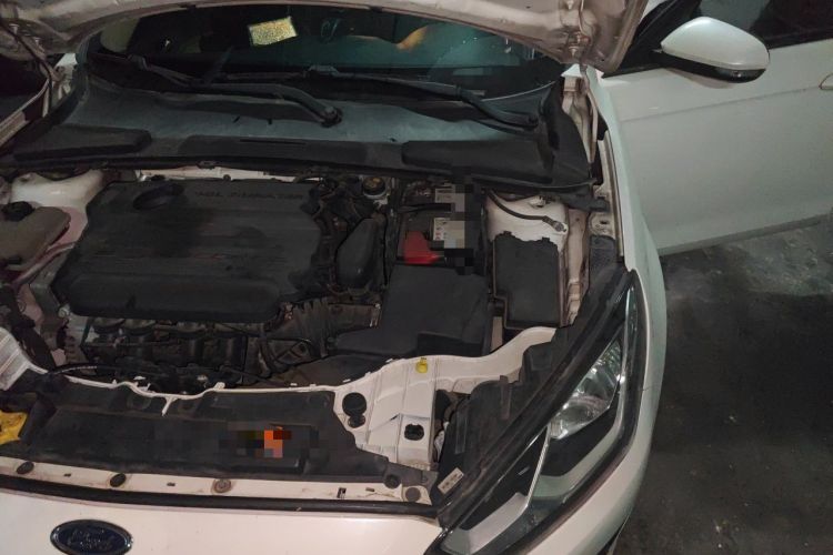 Used Ford Escort 2015 1.5L Automatic Fashion Model Engine Bay Left