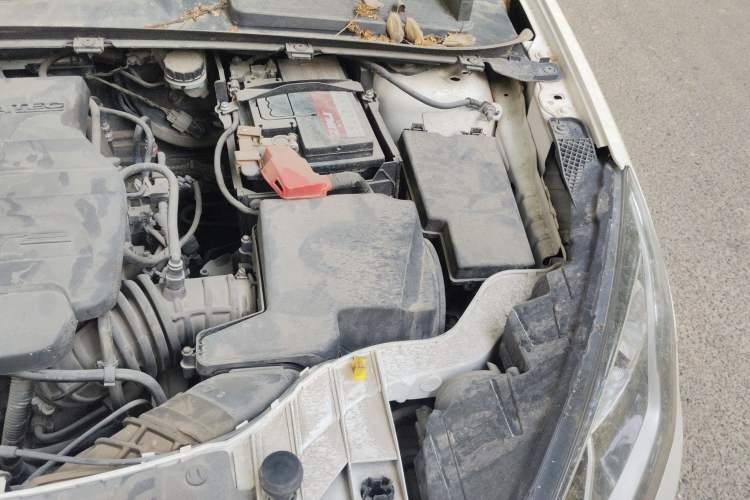 Used Ford Escort 2015 1.5L Manual Comfort Model Engine Bay Left