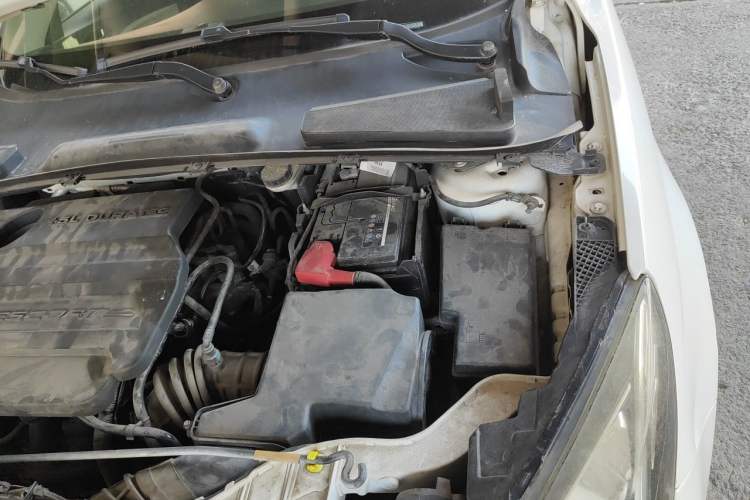 Used Ford Escort 2015 1.5L Manual Comfort Model Engine Bay Left