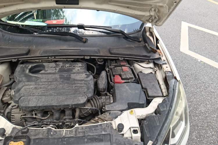 Used Ford Escort 2015 1.5L Automatic Fashion Model Engine Bay Left