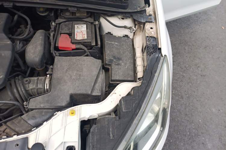 Used Ford Escort 2015 1.5L Automatic Comfort Edition Engine Bay Left