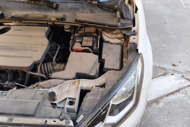 Used Ford Escort 2015 1.5L Manual Comfort Model Engine Bay Left
