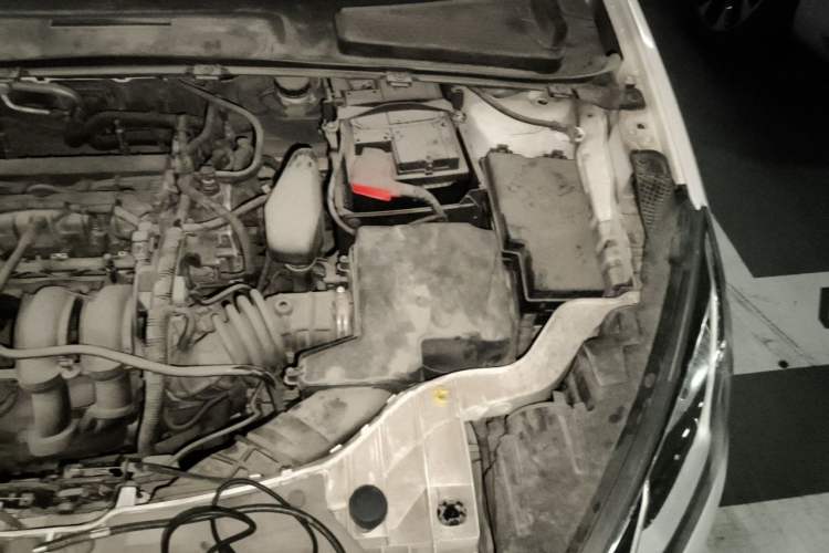 Used Ford Escort 2015 1.5L Automatic Comfort Edition Engine Bay Left