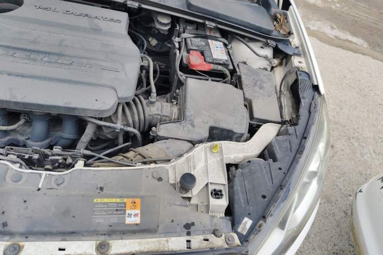 Used Ford Escort 2015 1.5L Manual Fashion Edition Engine Bay Left