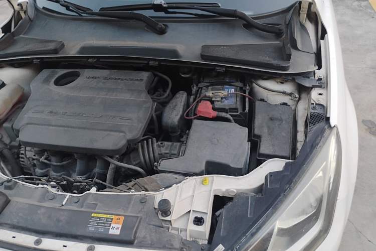 Used Ford Escort 2015 1.5L Automatic Comfort Edition Engine Bay Left