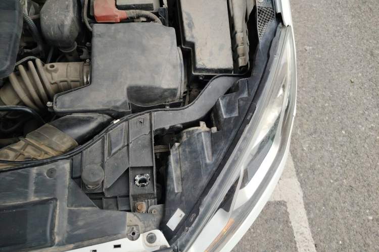 Used Ford Escort 2015 1.5L Automatic Comfort Edition Engine Bay Left