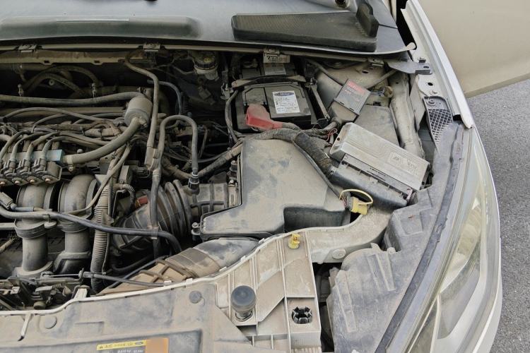 Used Ford Escort 2015 1.5L Manual Fashion Edition Engine Bay Left