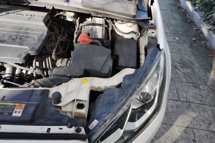 Used Ford Escort 2015 1.5L Manual Comfort Model Engine Bay Left