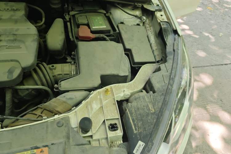Used Ford Escort 2015 1.5L Automatic Comfort Edition Engine Bay Left