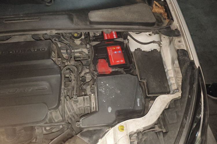 Used Ford Escort 2015 1.5L Manual Comfort Model Engine Bay Left