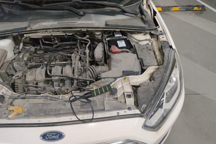 Used Ford Escort 2015 1.5L Automatic Fashion Model Engine Bay Left