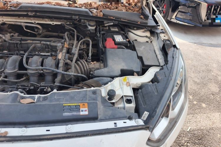 Used Ford Escort 2015 1.5L Manual Comfort Model Engine Bay Left