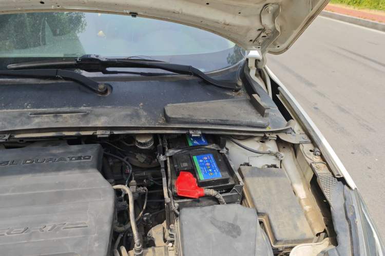 Used Ford Escort 2015 1.5L Manual Comfort Model Engine Bay Left