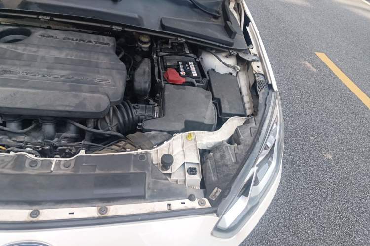 Used Ford Escort 2015 1.5L Automatic Fashion Model Engine Bay Left