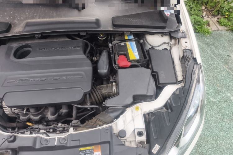 Used Ford Escort 2015 1.5L Automatic Fashion Model Engine Bay Left