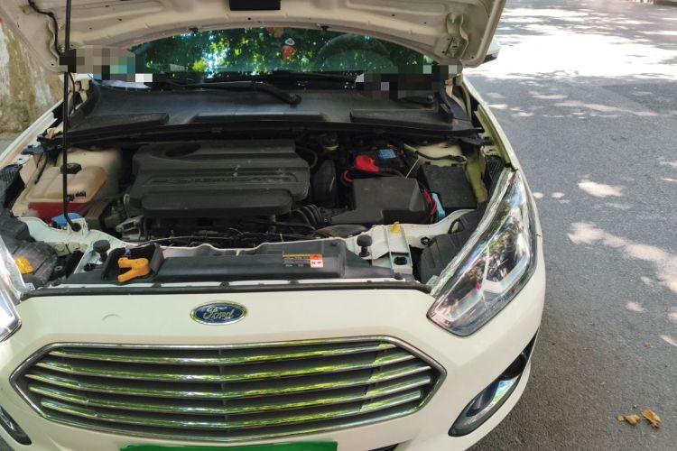 Used Ford Escort 2015 1.5L Automatic Fashion Model Engine Bay Left