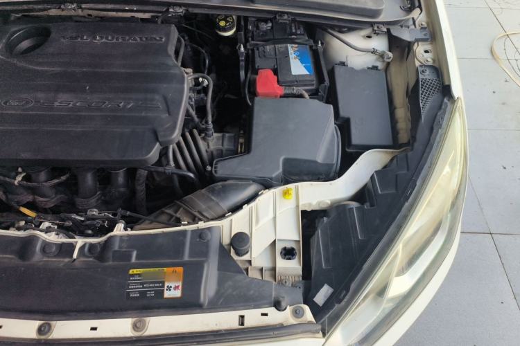 Used Ford Escort 2015 1.5L Manual Comfort Model Engine Bay Left