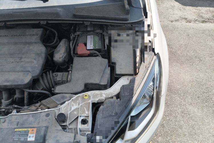 Used Ford Escort 2015 1.5L Automatic Comfort Edition Engine Bay Left