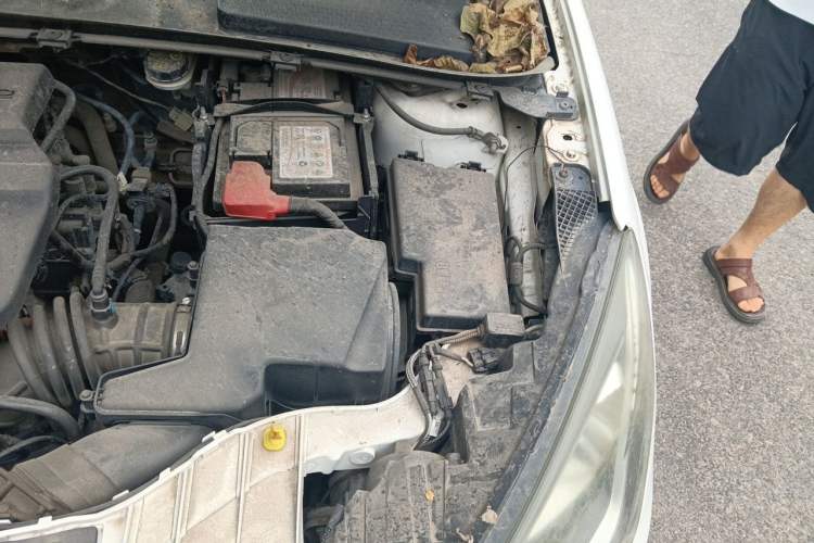 Used Ford Escort 2015 1.5L Manual Comfort Model Engine Bay Left