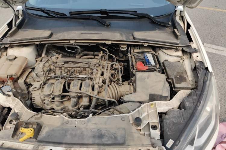 Used Ford Escort 2015 1.5L Manual Fashion Edition Engine Bay Left