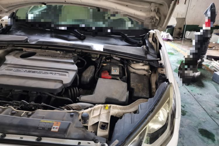 Used Ford Escort 2015 1.5L Automatic Comfort Edition Engine Bay Left