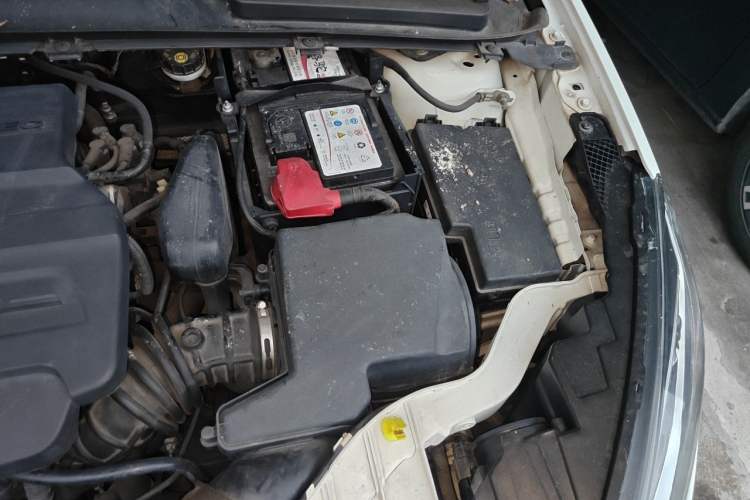 Used Ford Escort 2015 1.5L Automatic Comfort Edition Engine Bay Left