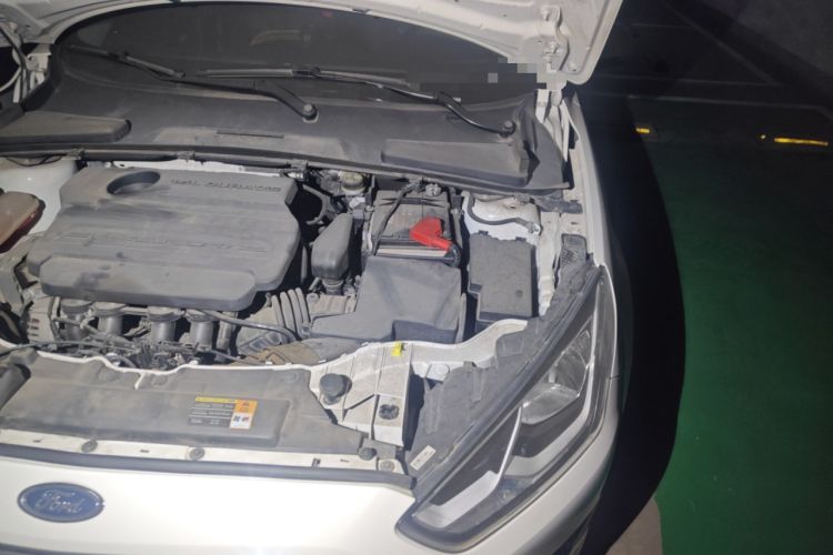 Used Ford Escort 2015 1.5L Automatic Fashion Model Engine Bay Left