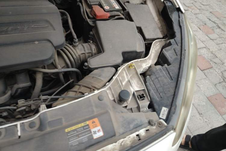 Used Ford Escort 2015 1.5L Manual Comfort Model Engine Bay Left