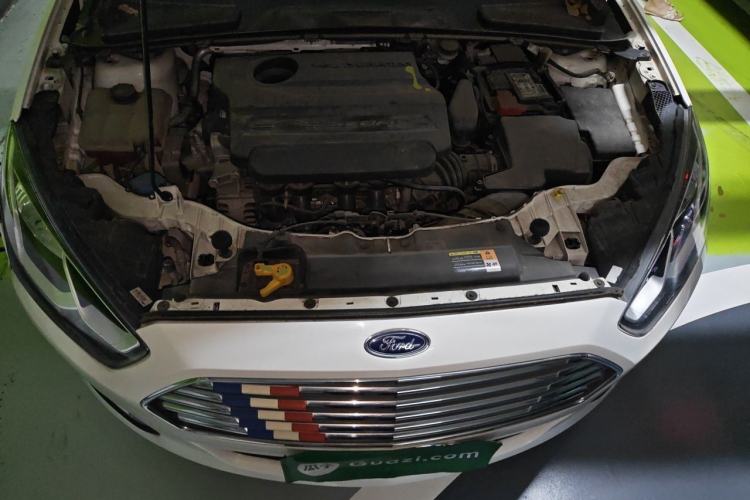 Used Ford Escort 2015 1.5L Automatic Fashion Model Engine Bay