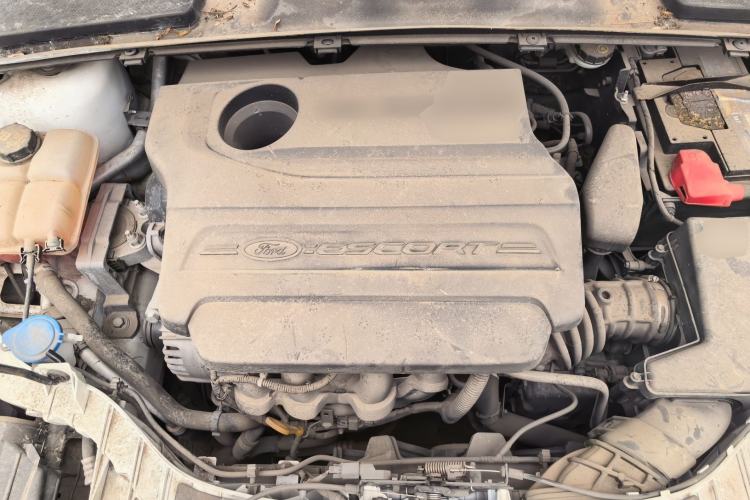 Used Ford Escort 2015 1.5L Automatic Fashion Model Engine Bay