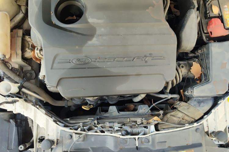 Used Ford Escort 2015 1.5L Automatic Fashion Model Engine Bay